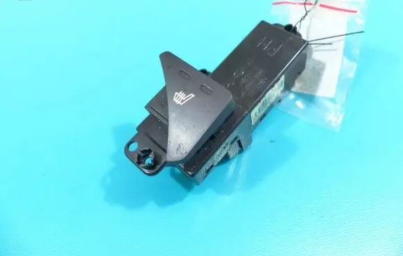KIA Sportage Seat control switch 491201-1110 IMPRK1227276