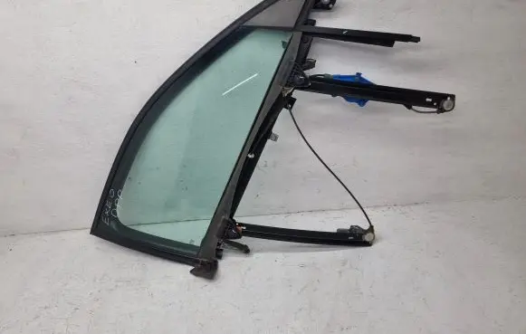 Seat Exeo (3R) Front window lifting mechanism without motor 8E0837462C