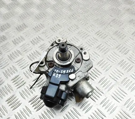 Volkswagen Golf VII Mechanical fuel pump 04B130755H 28477820
