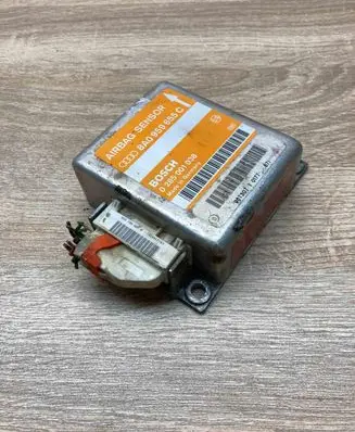 Audi A4 S4 B5 8D Airbag control unit/module 8A0959655C 0285001038 WithPlug