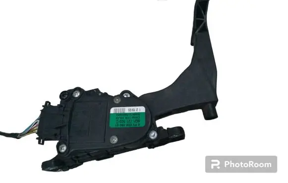 Seat Ibiza III (6L) Accelerator throttle pedal 6Q1721503C 6PV00849601