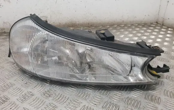 Ford Mondeo MK II Headlight/headlamp 1305235441