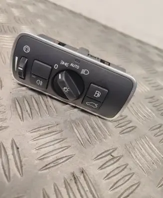 Volvo V60 Light switch 30739448