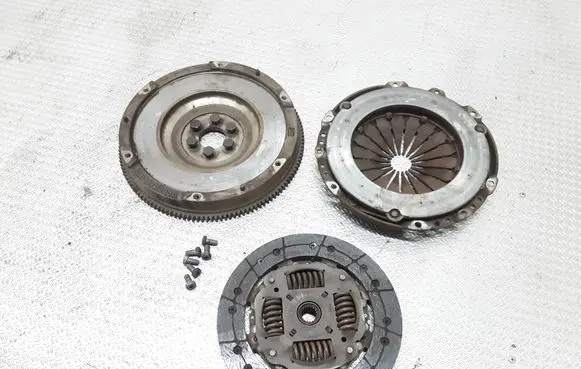 Citroen Berlingo Clutch set kit 9639780480 9653909780