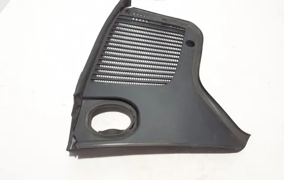 Engine bonnet/hood lock trim molding