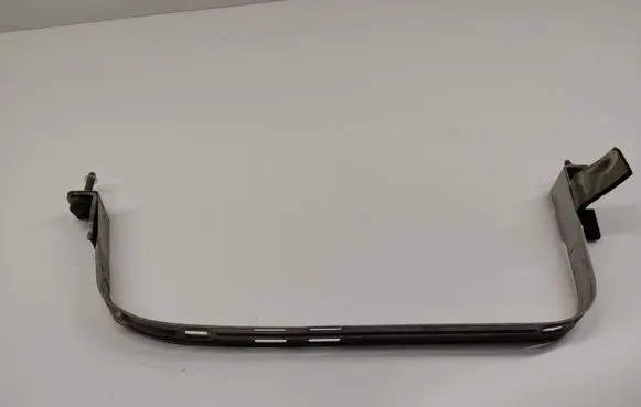 Fuel tank mounting bracket