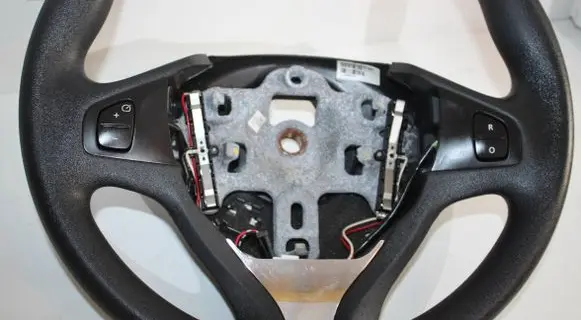 Renault Captur Steering wheel 484007342R