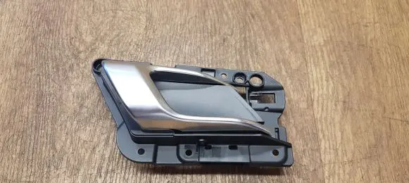 Rear door interior handle