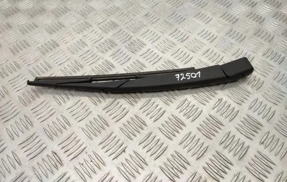 Nissan Qashqai Rear wiper blade arm