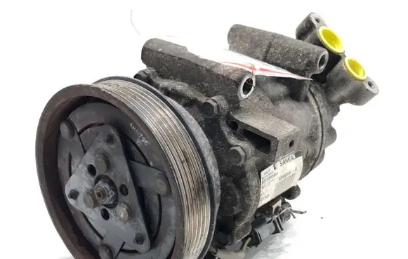 Mercedes-Benz Citan W415 Air conditioning (A/C) compressor (pump) 8200953359