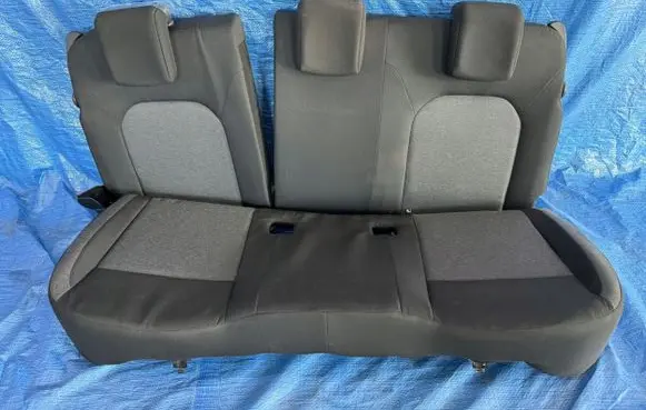 Dacia Duster II Second row seats 