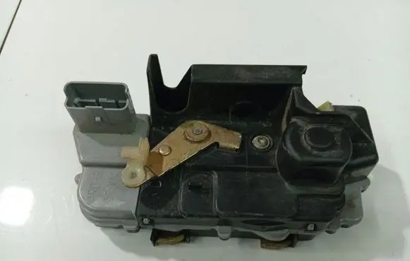 Citroen C5 Rear door lock 