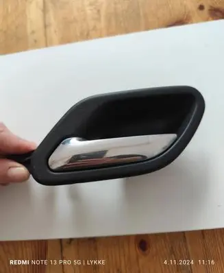 BMW 5 E39 Rear door interior handle 8226049