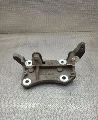 Opel Mokka B Engine mounting bracket 9826426680