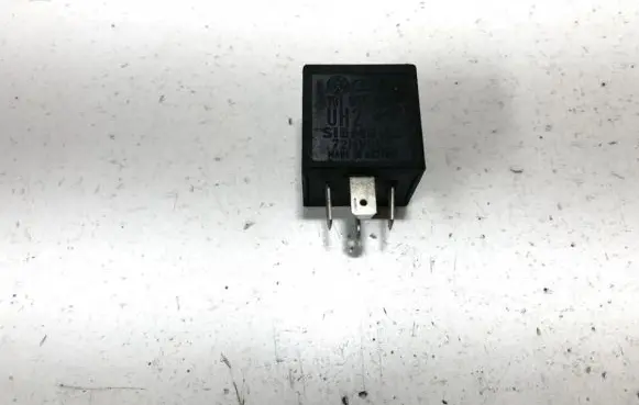 Volkswagen Golf IV Other relay 191955529