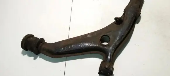 Honda CR-V Front lower control arm/wishbone 