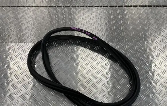 Mazda 3 Front door rubber seal PU16394