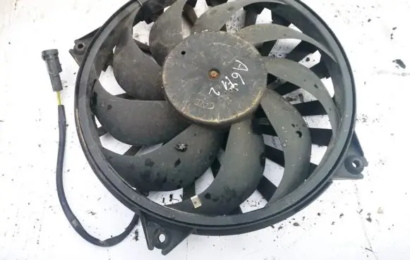 Peugeot 807 Radiator cooling fan shroud