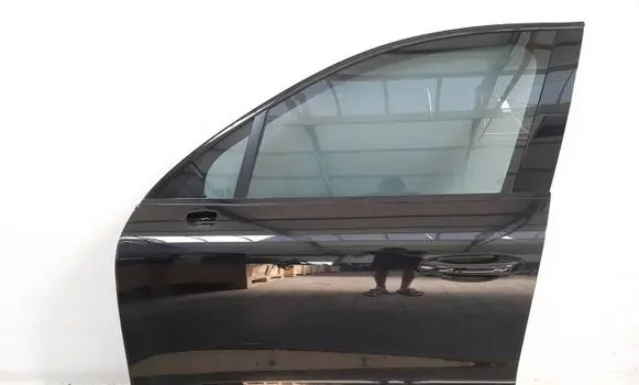 Porsche Macan (95B) Front door