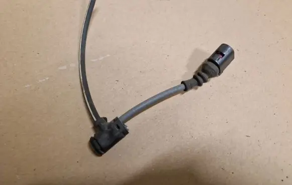 Audi A3 S3 8V Front ABS sensor wiring 6E0973702