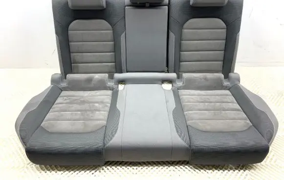 Volkswagen Golf VII Second row seats 