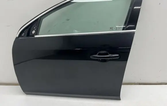 Volvo V60 Front door MMAUTKO22325
