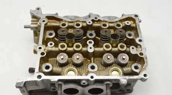 Subaru Legacy Engine head AP20LH
