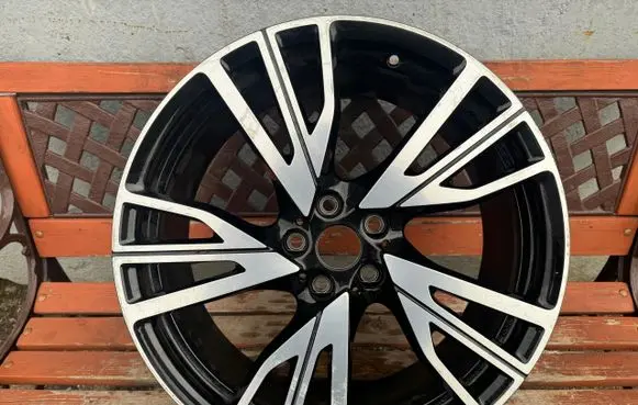 BMW i8 R20 alloy rim 