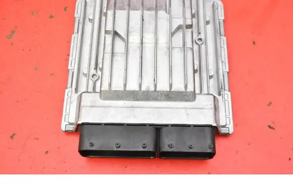BMW 7 F01 F02 F03 F04 Engine control unit/module ECU 7599881