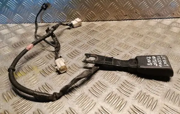 Lexus IS 220D-250-350 Front seatbelt buckle E034501