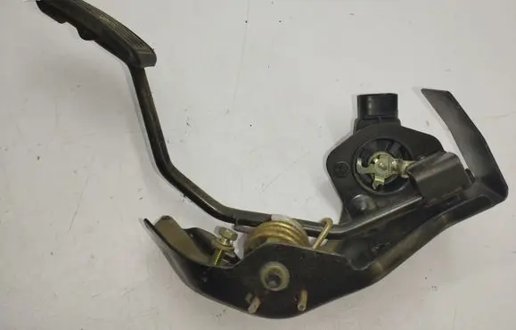 Toyota Corolla Verso AR10 Accelerator throttle pedal 7811135030