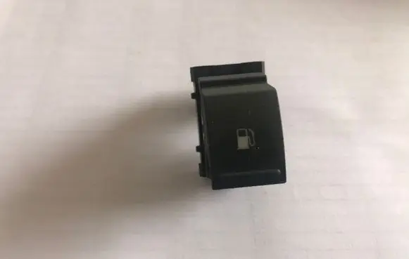 Volkswagen Touran I Fuel tank opening switch 1T0959833 1T0959833A