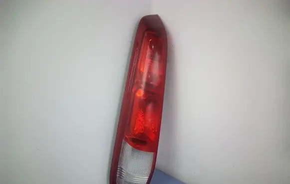 Nissan X-Trail T30 Rear/tail lights 265558H301 4913