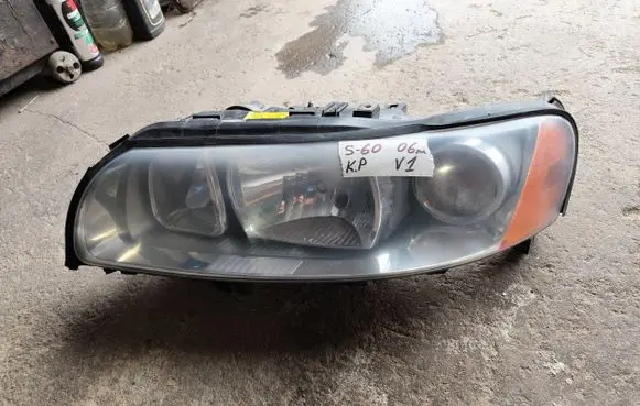 Volvo S60 Headlight/headlamp