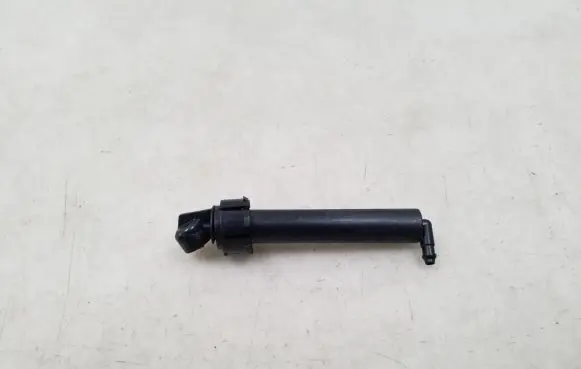 Volvo V60 Headlight washer spray nozzle 32328293