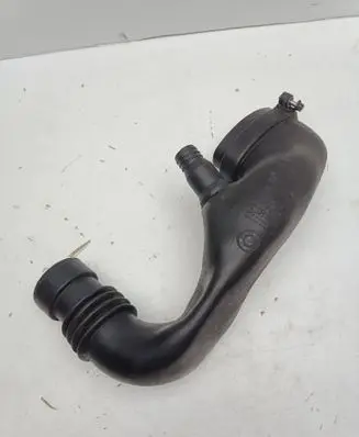 BMW 1 E81 E87 Turbo air intake inlet pipe/hose 7791646 11564310