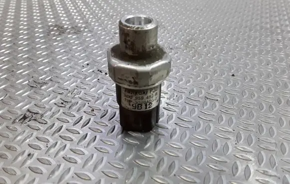 Audi A6 Allroad C5 Air conditioning (A/C) pressure sensor 8D0959482B
