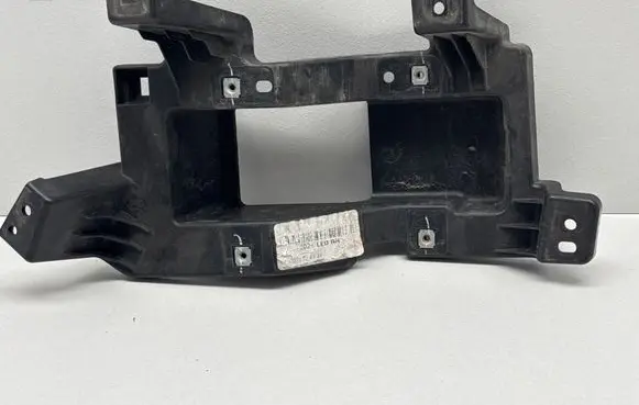 Chrysler Pacifica Fog light bracket 68445692AA 1004 27310