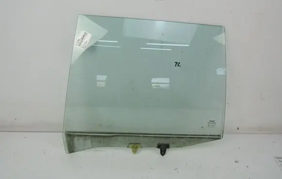 Nissan Primera Rear door window glass 