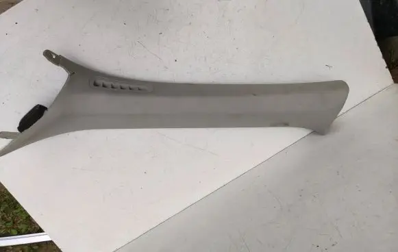 Volvo XC90 (A) pillar trim 047206
