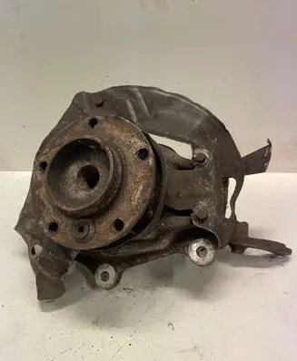 BMW 5 E39 Front wheel hub