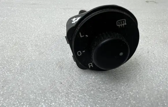 Skoda Octavia Mk2 (1Z) Wing mirror switch 1Z1959565A