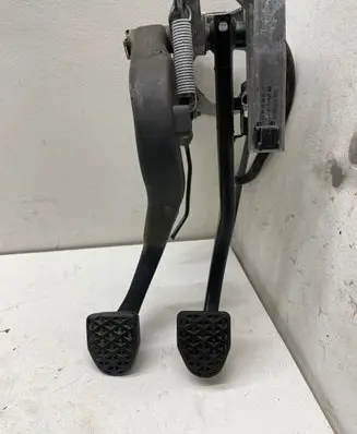 BMW 3 E90 E91 Brake pedal 6778980 678711