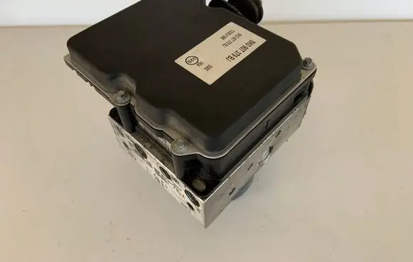 Audi A4 S4 B8 8K ABS Pump 8K0907379BJ 8K0614517EJ