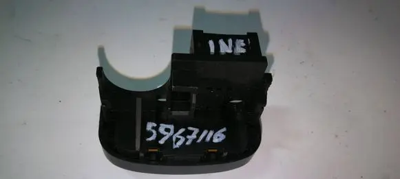 Infiniti QX4 Cruise control switch 255510W000