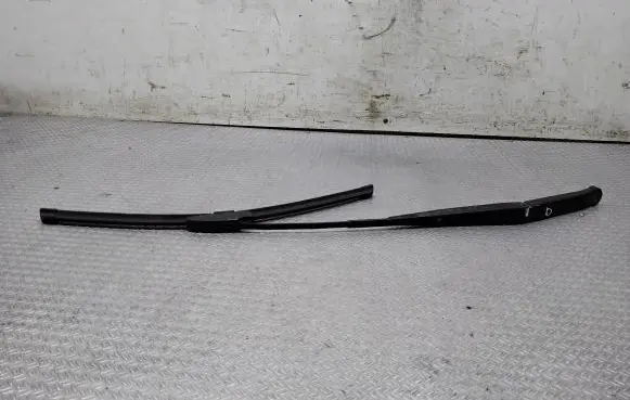 Honda CR-V Windshield/front glass wiper blade S9AAAS