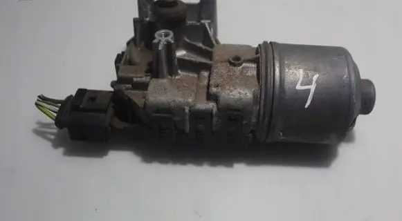 Skoda Fabia Mk1 (6Y) Wiper motor 0390241524