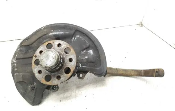 Front wheel hub spindle knuckle