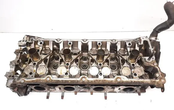 Infiniti FX Engine head LAR22R