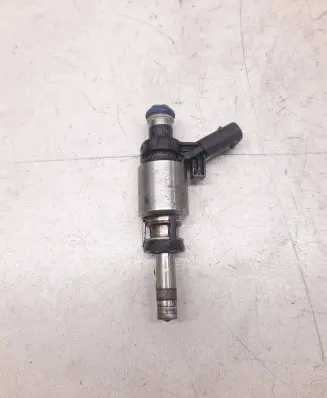 Audi A5 8T 8F Fuel injector 06H906036G